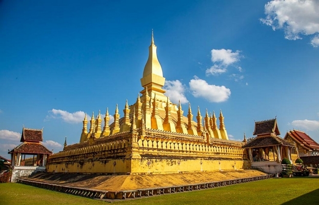 5D Vientiane - Luang Prabang (P/LAO/5/1)